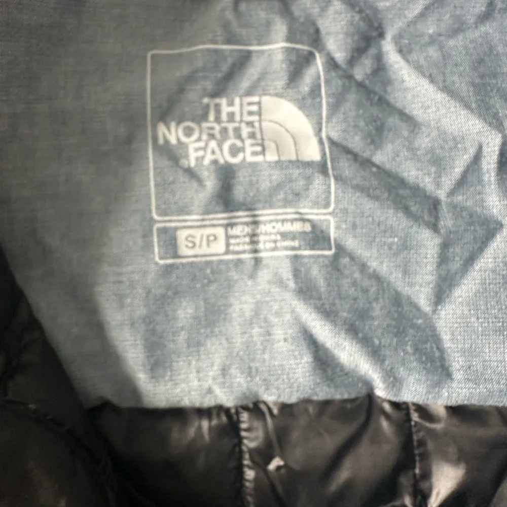 The North Face Black ThermoBall Reyes Puffer Jacket Mens Small NWOT